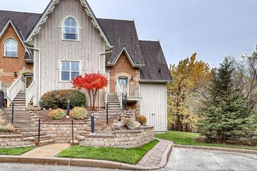 184 Snowbridge Way-Unit 218 – Photos 2
