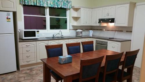 Gallery image of Holiday House at Wallaroo in Wallaroo