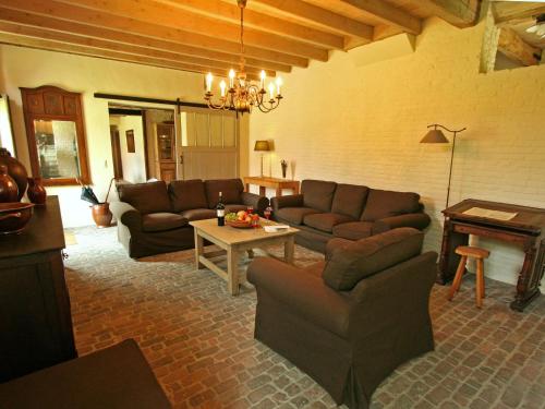 Posezení v ubytování Holiday Home in Beernem near Bruges