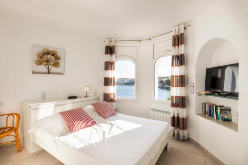2009 Casa San Maurici con piscina by homeselectspain