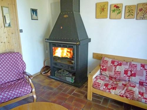Imagen de la galería de Chalet in La Léchère near Ski Lift, en Celliers