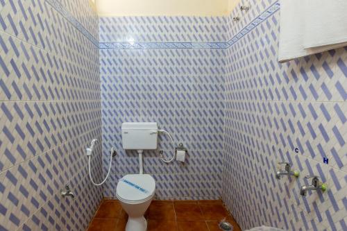 Ένα μπάνιο στο KSTDC Hotel Mayura Biligiri, BR Hills
