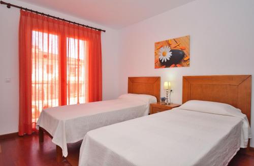 Postel nebo postele na pokoji v ubytování 107 Villa Siulador ETV4717 by Mallorca Charme