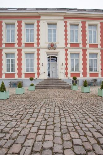 Exteriér nebo vchod ubytování Chateau de Moulin le Comte