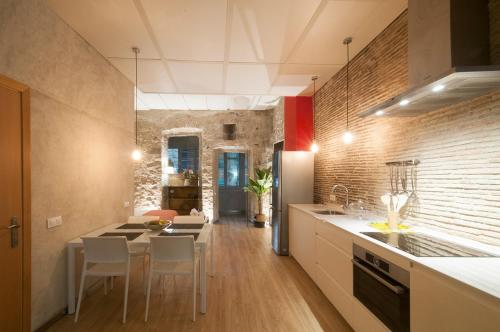 Onyar apartments Rambla de la llibertat 27, Girona – Updated ...