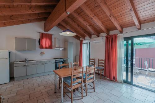 Gallery image of Villa Natalina - a 100 metri dalle Terme Virgilio in Sirmione