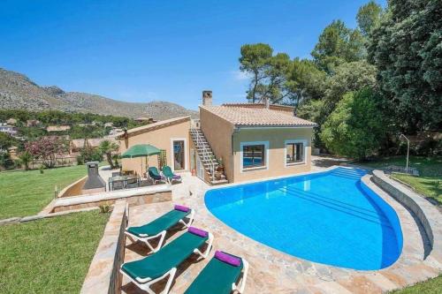 Villa Alexandria Cala Sant Vicenç, 300m from the beach