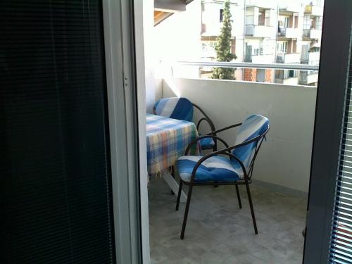 Balkoni atau teres di Karoski Apartments & Suites