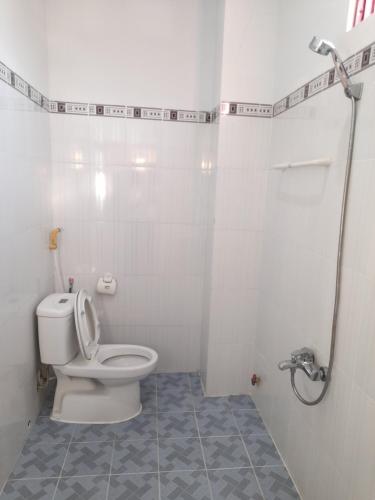 Phòng tắm tại Minh Ngoc Hotel