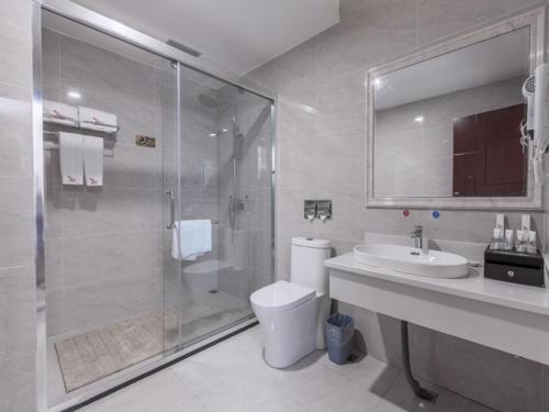 Φωτογραφία από το άλμπουμ του GreenTree Eastern Kunming Baiyun Road Tongde Square Hotel σε Kunming