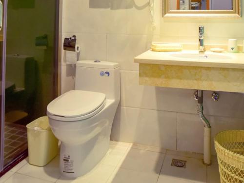 Bilik mandi di Vatica Suzhou Yongqiao District Yinhe 2 Road Wanda Plaza Hotel