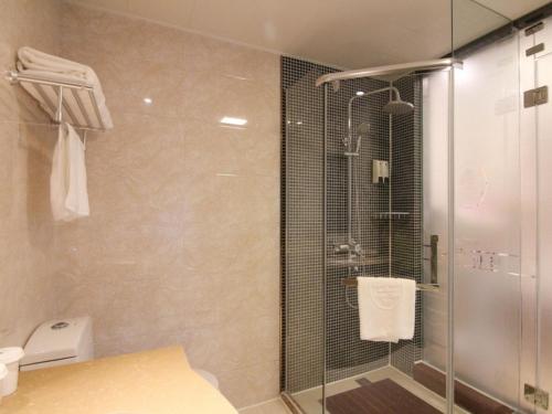 Koupelna v ubytování GreenTree Inn JiangSu ZHenjiang Jurong Yalong Business Hotel