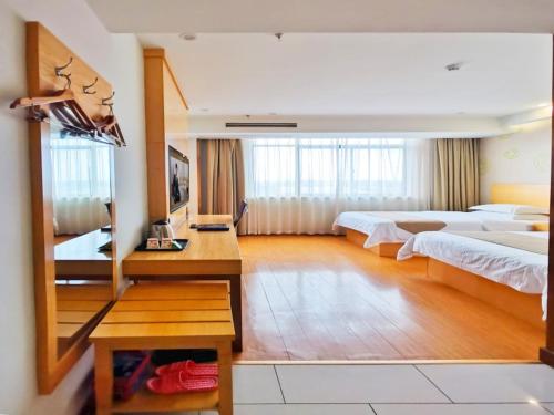 Gambar di galeri bagi GreenTree Inn Xianning Xian'an High-speed Railway North Station Hardware Building City Business Hotel di Xianning