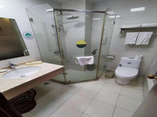 Bilik mandi di Greentree Inn Jiangsu Suzhou Kunshan Development Zone Penglang Xinxing Road Express Hotel