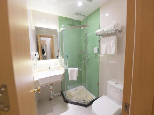 Koupelna v ubytování GreenTree Inn Zhengzhou Fangte Green Expo Park Shangdu Road Express Hotel