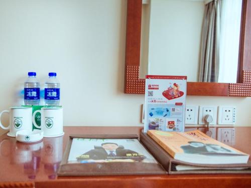 Gallery image of GreenTree Inn HeBei ZhangJiaKou ZhangBei Caoyuantian Rd ZhangKu Avenue Express Hotel in Zhangbei