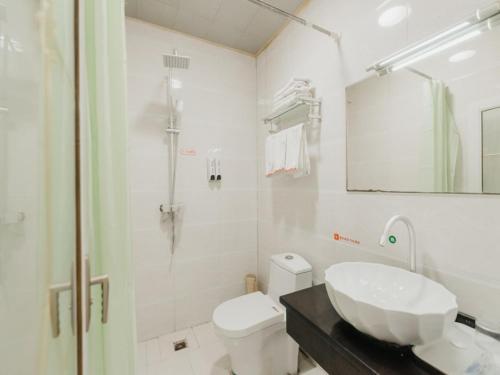 Vonios kambarys apgyvendinimo įstaigoje Shell Luoyang Lijingmen Mingtang Hotel
