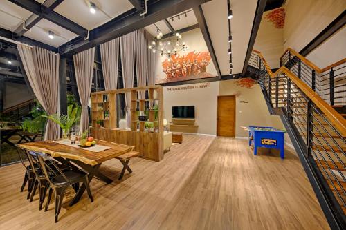 Area soggiorno di Sense Villa by Enspired Vietnam