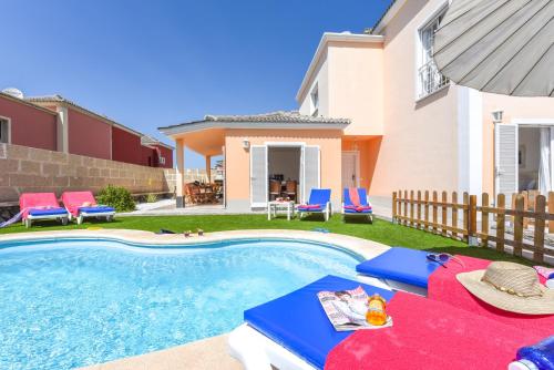 Villa Aloe con piscina climatizada, Playa Fañabe, Costa Adeje