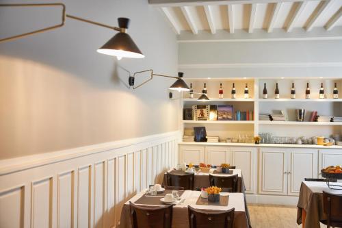 Jídlo v hotelu nebo okolí