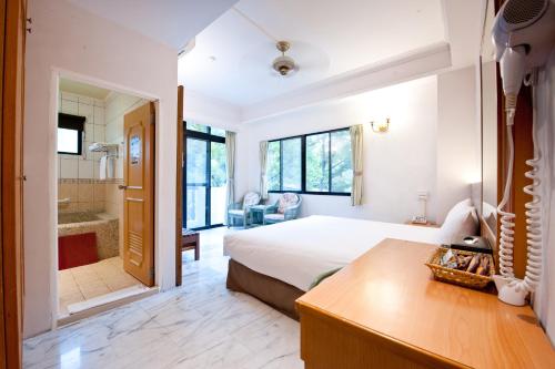 Gallery image of Hu Shan Hot Spring Hotel in Taian