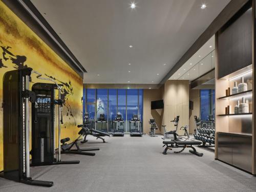 Fitness centrum a/nebo fitness zařízení v ubytování Crowne Plaza Qidong by IHG