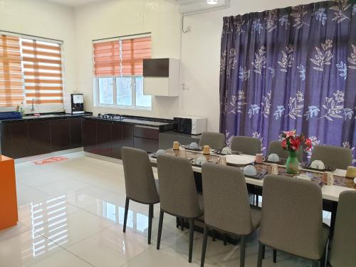 Una cocina o zona de cocina en Shamrock Villas Corner OR Seaview OR Standard