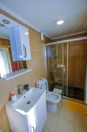 Φωτογραφία από το άλμπουμ του Teras butik apart σε Karaburun