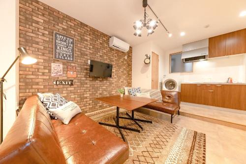 7 Min Walk Near Asakusa Ueno and Akihabara 3BR House for 14 Guests