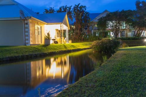 Caribbean Estates Lakeview Villa