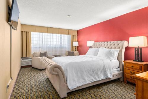 Lova arba lovos apgyvendinimo įstaigoje Holiday Inn Johnson City, an IHG Hotel