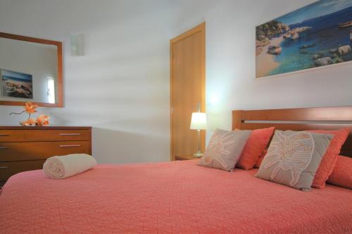Vila Mar Praia - Free wifi - 50 m From the beach