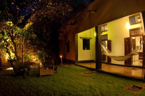 Un jardín fuera de Villa Capers
