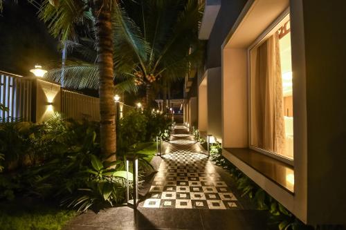 Jardín al aire libre en Emerald Clarks Inn Suites