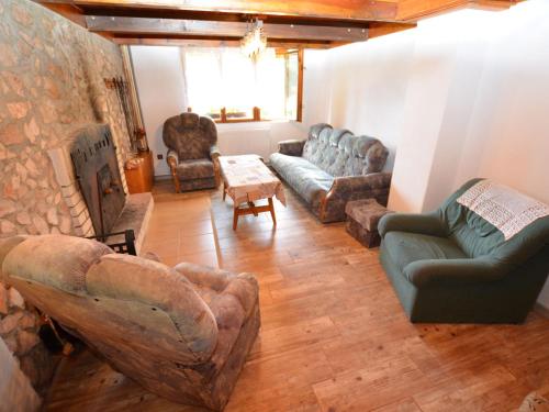Fotografie z fotogalerie ubytování Luxury Chalet near Ski area v destinaci Mrklov