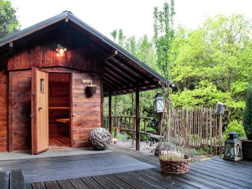 Galeriebild der Unterkunft Cosy chalet with private sauna in Bousseviller in Bousseviller