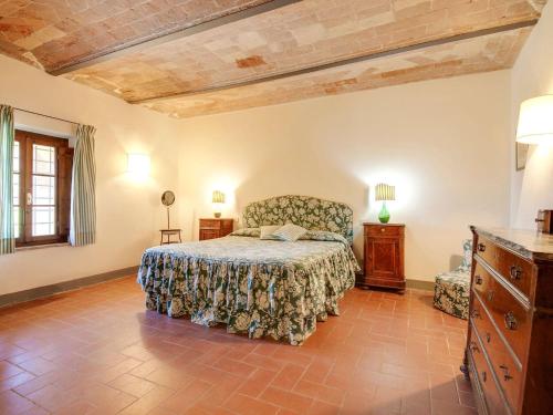 Gallery image of Lavish Farmhouse in Capannoli with Fireplace in Terricciola