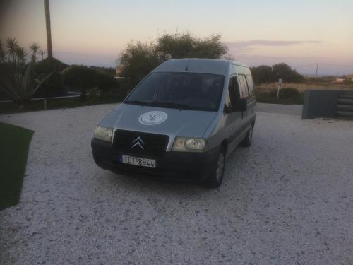 Gambar di galeri bagi Poseidon Suites Hotel di Stavros