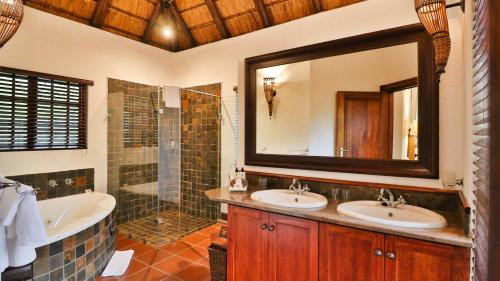 Et badeværelse på Kruger Private Lodge