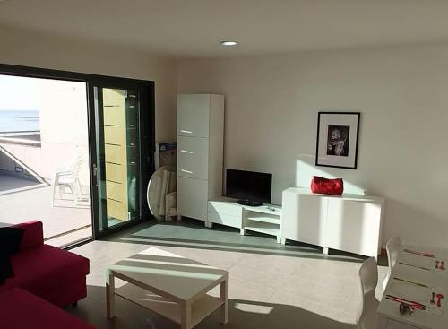 LOS BALOS 29 by RENTMEDANO top level, spectacular ocean views, parking, wifi