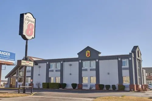 Super 8 by Wyndham Wichita Airport West Kellogg in Wichita