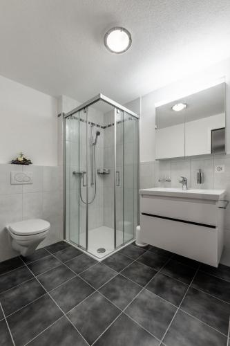 Bilik mandi di Villa Alpenhof