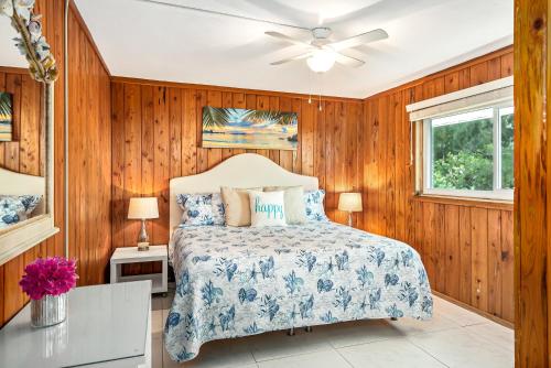 Postel nebo postele na pokoji v ubytování Island House