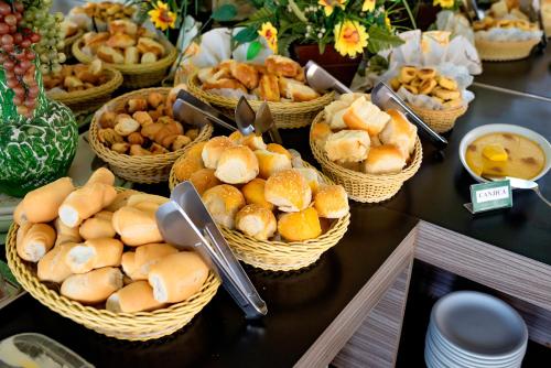 Makanan di atau berdekatan hotel
