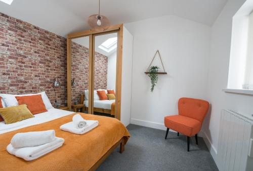 Detached Coach House near Principality Stadium in Cardiff photo 3
