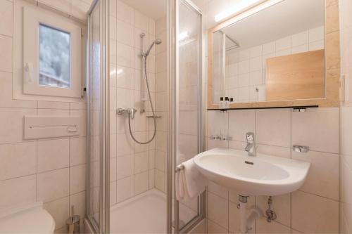 Un baño de Chalet Rosanna
