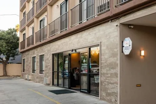 GreenTree Inn & Suites Los Angeles - Alhambra - Pasadena in Downey