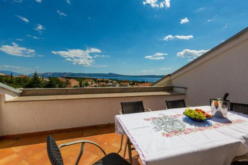 Apartment in Selce 39197