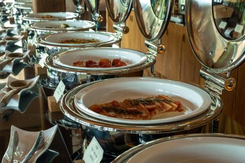 Mad på resortet eller i nærheden