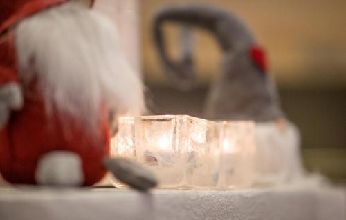 a block of ice sitting on top of a sink at Ettomies II in Äkäslompolo